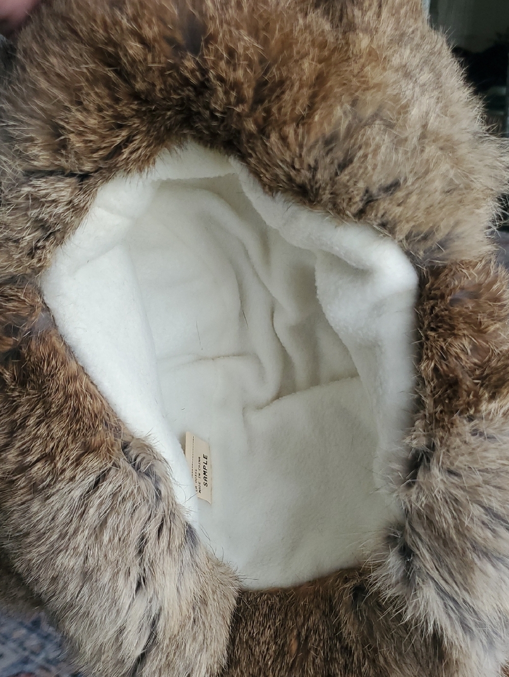 Real Rabbit Fur Cable Knit Trapper Hat - Picture 10 of 11